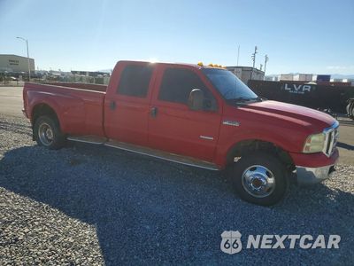 Czwarte zdjęcie samochodu z boku: 2006 FORD F350 SUPER DUTY VIN:1FTWW33P16ED20720 - miniatura