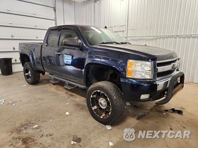 Czwarte zdjęcie samochodu z boku: 2008 CHEVROLET SILVERADO K1500 VIN:1GCEK19Y98Z209730 - miniatura