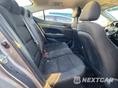 Zdjęcie 10 z 12 samochodu: 2020 HYUNDAI ELANTRA SEL VIN:5NPD84LF7LH527395 - miniatura