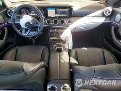 Zdjęcie 8 z 13 samochodu: 2017 MERCEDES-BENZ E 300 VIN:WDDZF4JB4HA166465 - miniatura