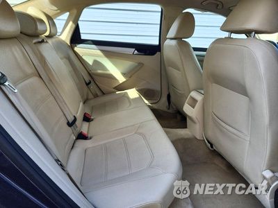 Zdjęcie 10 z 12 samochodu: 2012 VOLKSWAGEN PASSAT SE VIN:1VWBP7A34CC032598 - miniatura