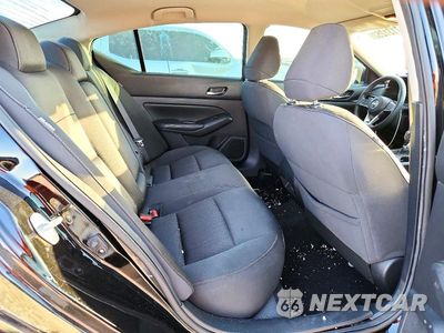 Zdjęcie 10 z 12 samochodu: 2019 NISSAN ALTIMA S VIN:1N4BL4BV2KN324501 - miniatura