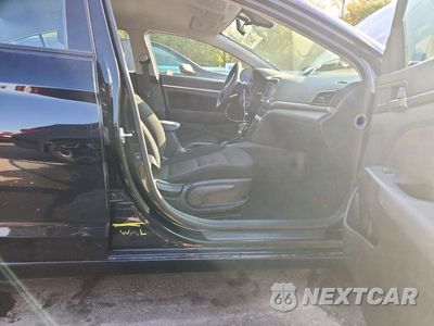 Zdjęcie 12 z 13 samochodu: 2020 HYUNDAI ELANTRA SEL VIN:5NPD84LF7LH595826 - miniatura