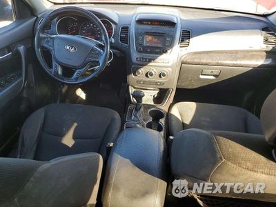 Zdjęcie 8 z 13 samochodu: 2014 KIA SORENTO LX VIN:5XYKT3A65EG456131 - miniatura