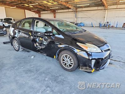 Czwarte zdjęcie samochodu z boku: 2013 TOYOTA PRIUS TWO VIN:JTDKN3DU2D5621693 - miniatura