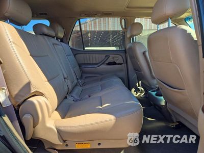 Zdjęcie 11 z 13 samochodu: 2003 TOYOTA SEQUOIA LIMITED VIN:5TDZT38A53S188626 - miniatura