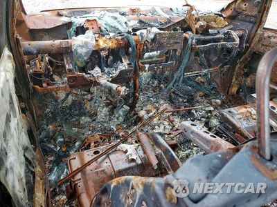 Zdjęcie 8 z 11 samochodu: 2008 NISSAN TITAN XE VIN:1N6AA06C08N319252 - miniatura