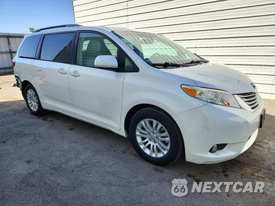 Czwarte zdjęcie samochodu z boku: 2015 TOYOTA SIENNA XLE 8-PASSENGER VIN:5TDYK3DCXFS627684 - miniatura