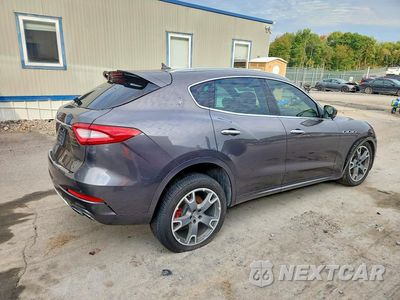 Trzecie zdjęcie samochodu z tyłu: 2017 MASERATI LEVANTE SPORT VIN:ZN661XUS8HX222606 - miniatura