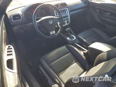 Zdjęcie 8 z 12 samochodu: 2009 VOLKSWAGEN EOS TURBO VIN:WVWBA71F09V023800 - miniatura