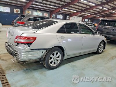 Trzecie zdjęcie samochodu z tyłu: 2011 TOYOTA CAMRY LE VIN:4T1BF3EKXBU137974 - miniatura