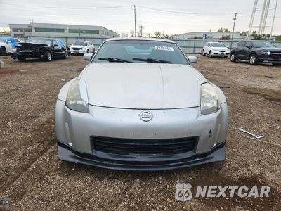 Piąte zdjęcie samochodu w środku: 2003 NISSAN 350Z COUPE VIN:JN1AZ34DX3T104381 - miniatura