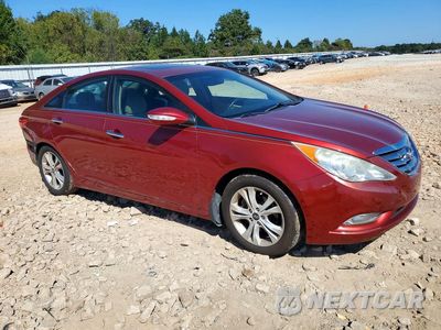 Czwarte zdjęcie samochodu z boku: 2013 HYUNDAI SONATA LIMITED VIN:5NPEC4AC5DH685473 - miniatura