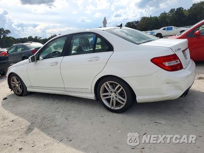 Drugie zdjęcie samochodu z przodu: 2013 MERCEDES-BENZ C 250 VIN:WDDGF4HB3DR268493 - miniatura