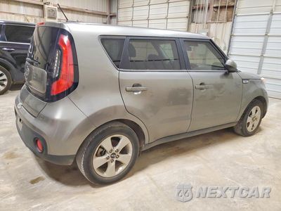 Trzecie zdjęcie samochodu z tyłu: 2017 KIA SOUL BASE VIN:KNDJN2A21H7428230 - miniatura