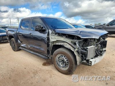 Czwarte zdjęcie samochodu z boku: 2026 TOYOTA TUNDRA CREWMAX LIMITED VIN:5TFZA5AB3TX055863 - miniatura