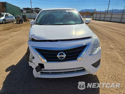 Piąte zdjęcie samochodu w środku: 2017 NISSAN VERSA 1.6 S PLUS VIN:3N1CN7AP3HL857028 - miniatura