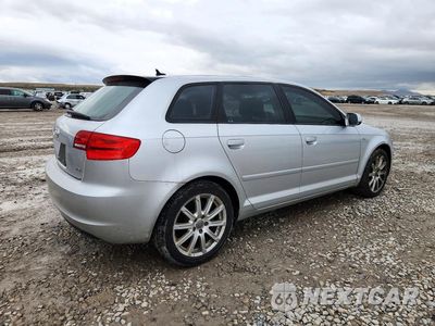 Trzecie zdjęcie samochodu z tyłu: 2011 AUDI A3 PREMIUM PLUS VIN:WAUKJAFM3BA163287 - miniatura