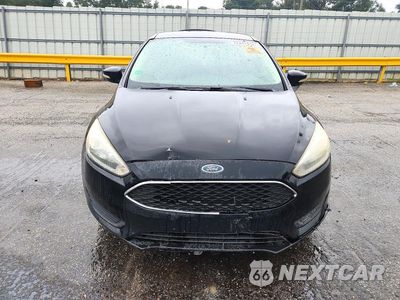 Piąte zdjęcie samochodu w środku: 2016 FORD FOCUS SE VIN:1FADP3F21GL291503 - miniatura