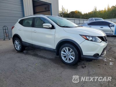 Czwarte zdjęcie samochodu z boku: 2019 NISSAN ROGUE SPORT SV VIN:JN1BJ1CPXKW237201 - miniatura
