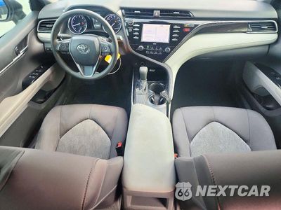 Zdjęcie 8 z 12 samochodu: 2020 TOYOTA CAMRY LE VIN:4T1C11AK5LU882923 - miniatura