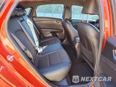 Zdjęcie 10 z 12 samochodu: 2020 KIA FORTE GT LINE VIN:3KPF34AD7LE168644 - miniatura