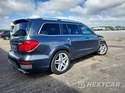 Trzecie zdjęcie samochodu z tyłu: 2015 MERCEDES-BENZ GL 550 4MATIC VIN:4JGDF7DE4FA519260 - miniatura