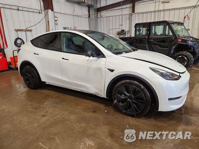Czwarte zdjęcie samochodu z boku: 2025 TESLA MODEL Y VIN:7SAYGDEE3SF292048 - miniatura