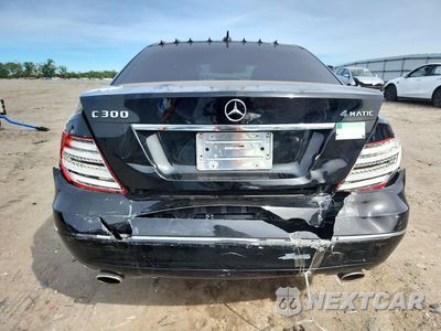 Zdjęcie 6 z 12 samochodu: 2013 MERCEDES-BENZ C 300 4MATIC VIN:WDDGF8AB8DA820828 - miniatura