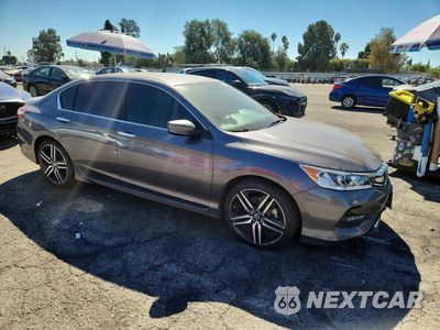 Czwarte zdjęcie samochodu z boku: 2017 HONDA ACCORD SPORT VIN:1HGCR2F50HA274825 - miniatura
