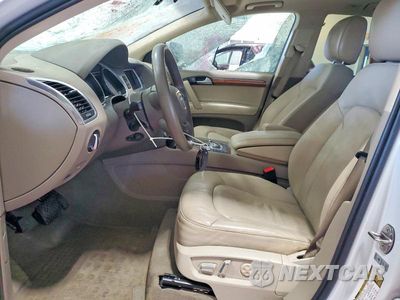 Zdjęcie 7 z 12 samochodu: 2014 AUDI Q7 PREMIUM PLUS VIN:WA1LGAFE5ED014892 - miniatura