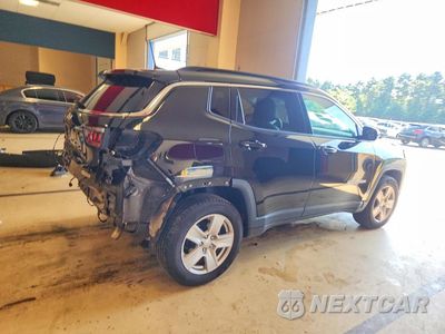 Trzecie zdjęcie samochodu z tyłu: 2022 JEEP COMPASS LATITUDE VIN:3C4NJDBB7NT237782 - miniatura