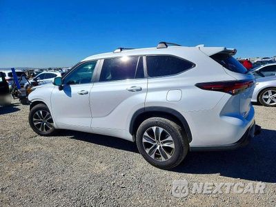 Drugie zdjęcie samochodu z przodu: 2025 TOYOTA HIGHLANDER XLE VIN:5TDKDRAH8SS556787 - miniatura