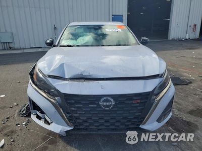 Piąte zdjęcie samochodu w środku: 2024 NISSAN ALTIMA SR VIN:1N4BL4CV9RN377740 - miniatura