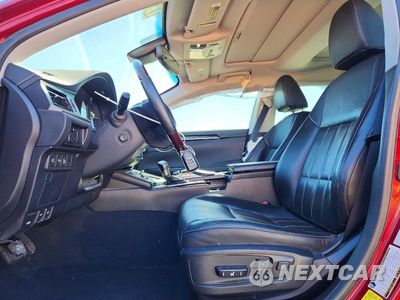 Zdjęcie 7 z 12 samochodu: 2018 LEXUS ES 350 VIN:58ABK1GG1JU112557 - miniatura