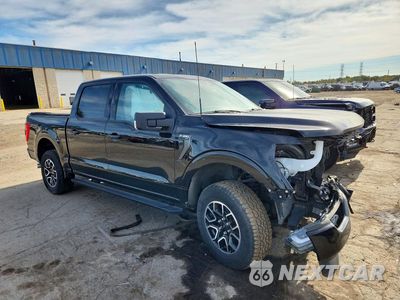 Czwarte zdjęcie samochodu z boku: 2023 FORD F150 SUPERCREW VIN:1FTEW1EP5PFA07565 - miniatura