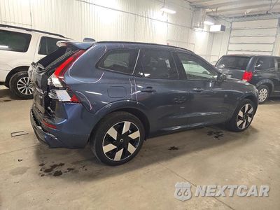 Trzecie zdjęcie samochodu z tyłu: 2025 VOLVO XC60 PLUS VIN:YV4H60RC5S1048134 - miniatura