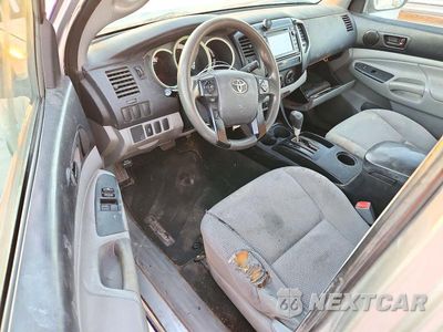 Zdjęcie 8 z 12 samochodu: 2015 TOYOTA TACOMA PRERUNNER ACCESS CAB VIN:5TFTX4GN8FX039596 - miniatura