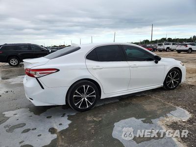 Trzecie zdjęcie samochodu z tyłu: 2019 TOYOTA CAMRY SE VIN:4T1B11HK3KU768581 - miniatura