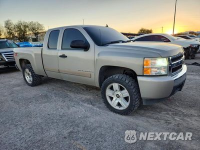 Czwarte zdjęcie samochodu z boku: 2008 CHEVROLET SILVERADO K1500 VIN:1GCEK19J48Z269658 - miniatura