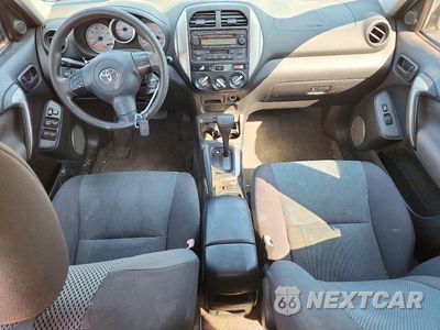 Zdjęcie 8 z 12 samochodu: 2005 TOYOTA RAV4 BASE VIN:JTEGD20V950067595 - miniatura