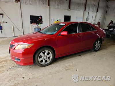 2007 TOYOTA CAMRY SE 4T1BE46KX7U150142 - główne zdjęcie licytacji z USA - miniatura