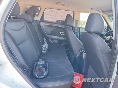Zdjęcie 10 z 12 samochodu: 2019 KIA SOUL BASE VIN:KNDJN2A2XK7674586 - miniatura