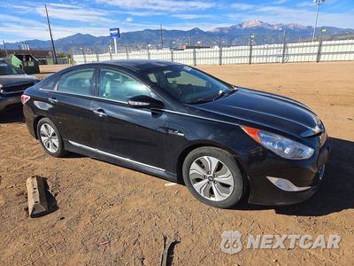 Czwarte zdjęcie samochodu z boku: 2014 HYUNDAI SONATA HYBRID VIN:KMHEC4A45EA108472 - miniatura