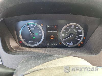 Zdjęcie 9 z 12 samochodu: 2017 HYUNDAI SONATA PLUG-IN HYBRID VIN:KMHE14L27HA077103 - miniatura