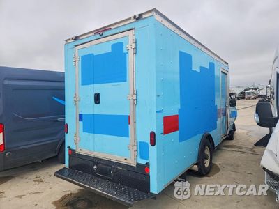 Trzecie zdjęcie samochodu z tyłu: 2021 FORD E350 DELIVERY TRUCK VIN:1FDWE3FK4MDC37994 - miniatura