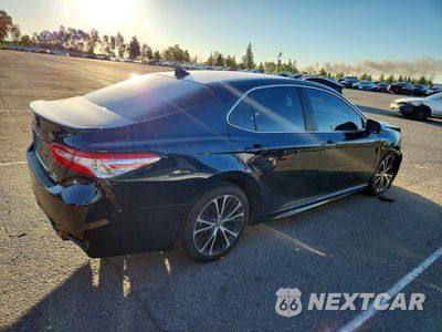 Trzecie zdjęcie samochodu z tyłu: 2020 TOYOTA CAMRY SE VIN:4T1G31AK7LU540028 - miniatura