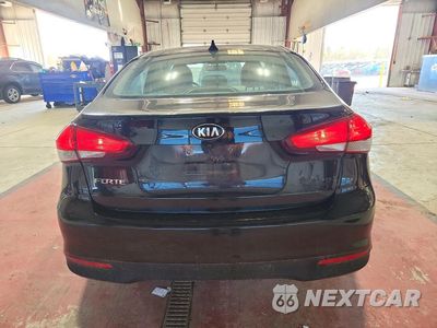 Zdjęcie 6 z 12 samochodu: 2018 KIA FORTE LX VIN:3KPFK4A78JE283554 - miniatura