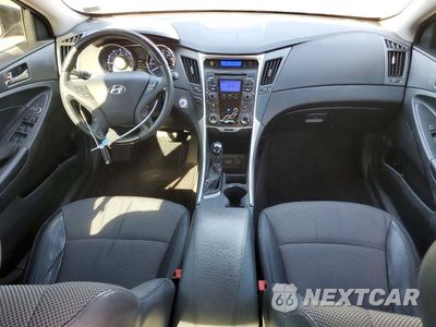 Zdjęcie 8 z 12 samochodu: 2011 HYUNDAI SONATA SE VIN:5NPEC4AC3BH088691 - miniatura