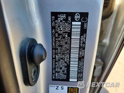 Zdjęcie 13 z 13 samochodu: 2018 TOYOTA PRIUS THREE TOURING VIN:JTDKARFU9J3553654 - miniatura